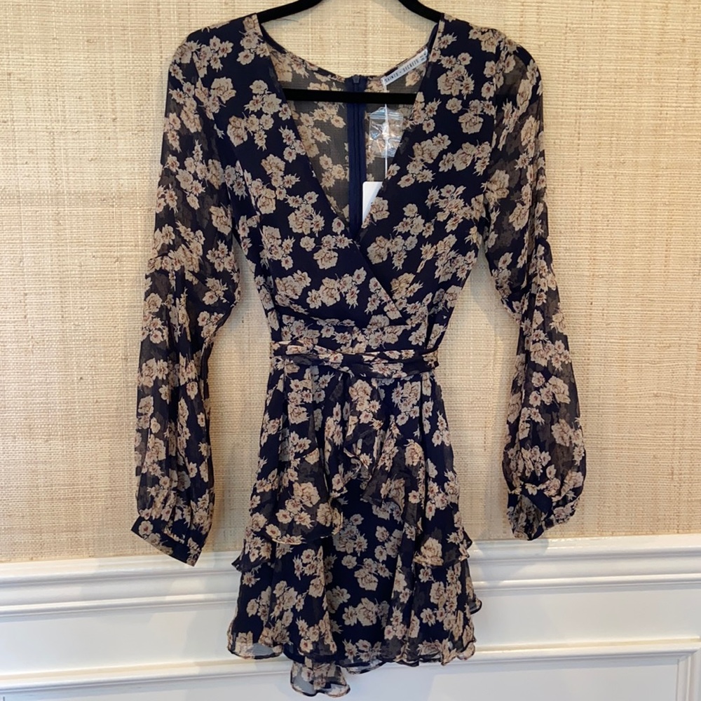 Beautiful never worn floral cocktail dress!